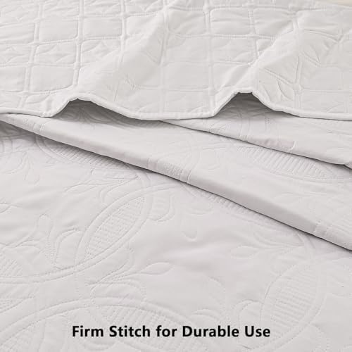 Yogeneg 3Piece Queen Quilt Set with Geometric Coin Pattern