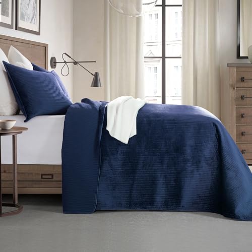 Elegant Comfort Luxury 3-Piece Velvet Quilt Set
