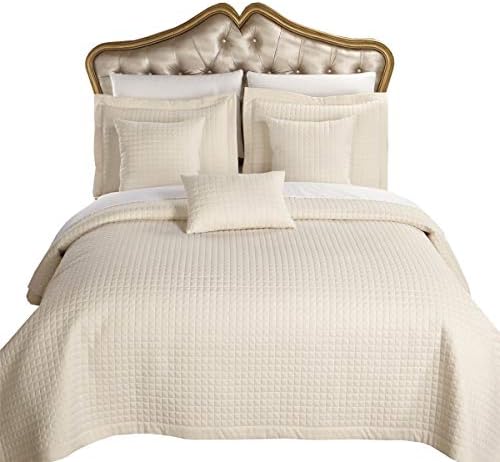 Royal Hotel Bedding Quilt Set Cal-King Ivory Checkered 1