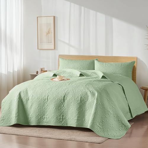 Akkialla Twin Quilt Bedding Set Light Green