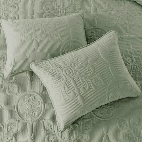 B2EVER Green Damask Queen Quilt Set with 2 Pillow Shams