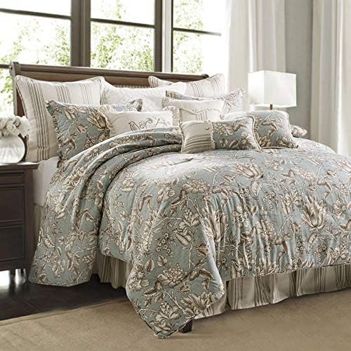 H HIEND ACCENTS 4-Piece Super King Comforter Set