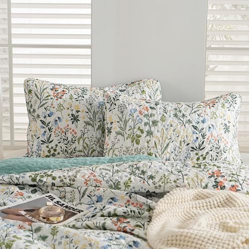 TISPLR Floral Quilt King Set 3 Pieces