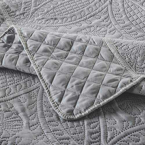 Boryard 3-Piece California King Quilt Set with Pillow Shams Grey