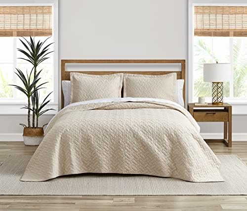 Tommy Bahama Chevron Dune Beige Quilt Set - King