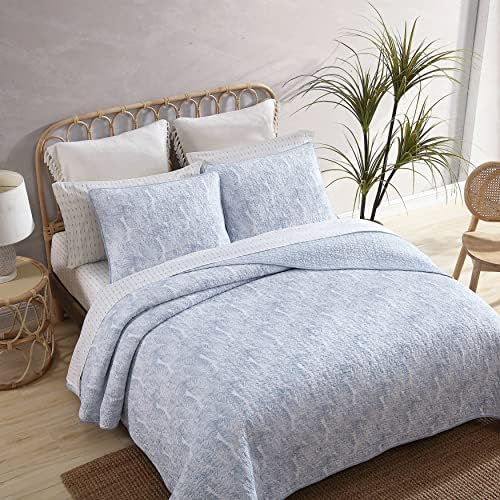 Tommy Bahama Queen Quilt Set with Reversible Design