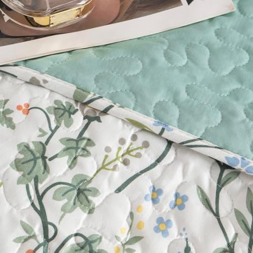 TISPLR Floral Quilt King Set 3 Pieces