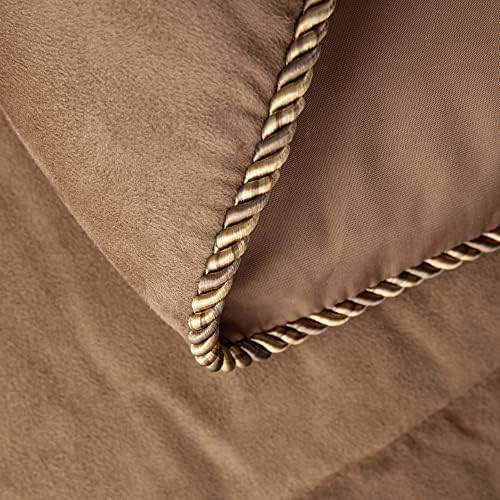 H HIEND ACCENTS Paseo Road 7 Piece Comforter Set