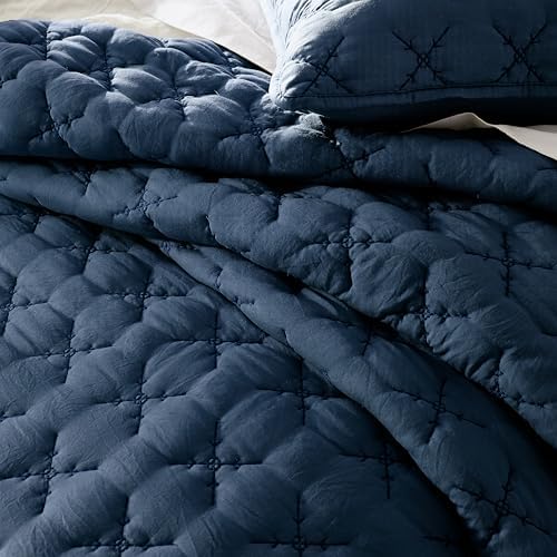 HomeSerene Navy Blue Cal King Quilt Set 1