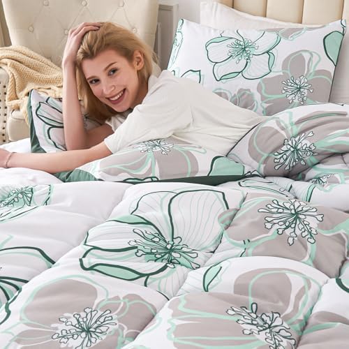 3 Piece King Size Comforter Set with Leaf Print