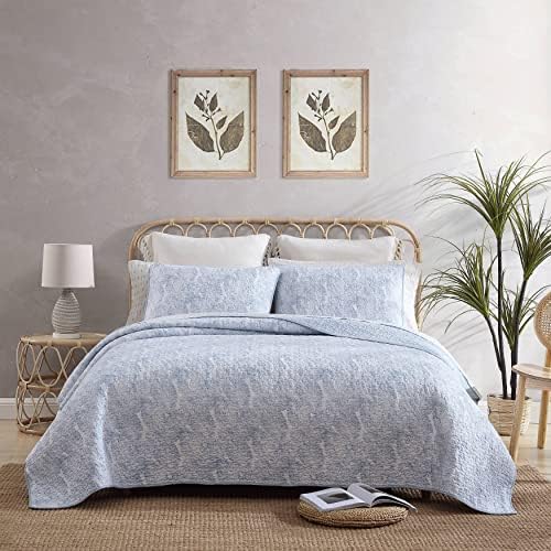 Tommy Bahama Queen Quilt Set with Reversible Design