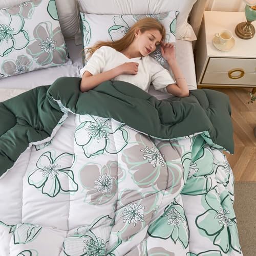 3 Piece King Size Comforter Set with Leaf Print