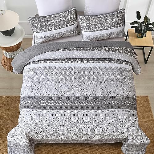 Grey Boho Quilt Set with 2 Pillowcases