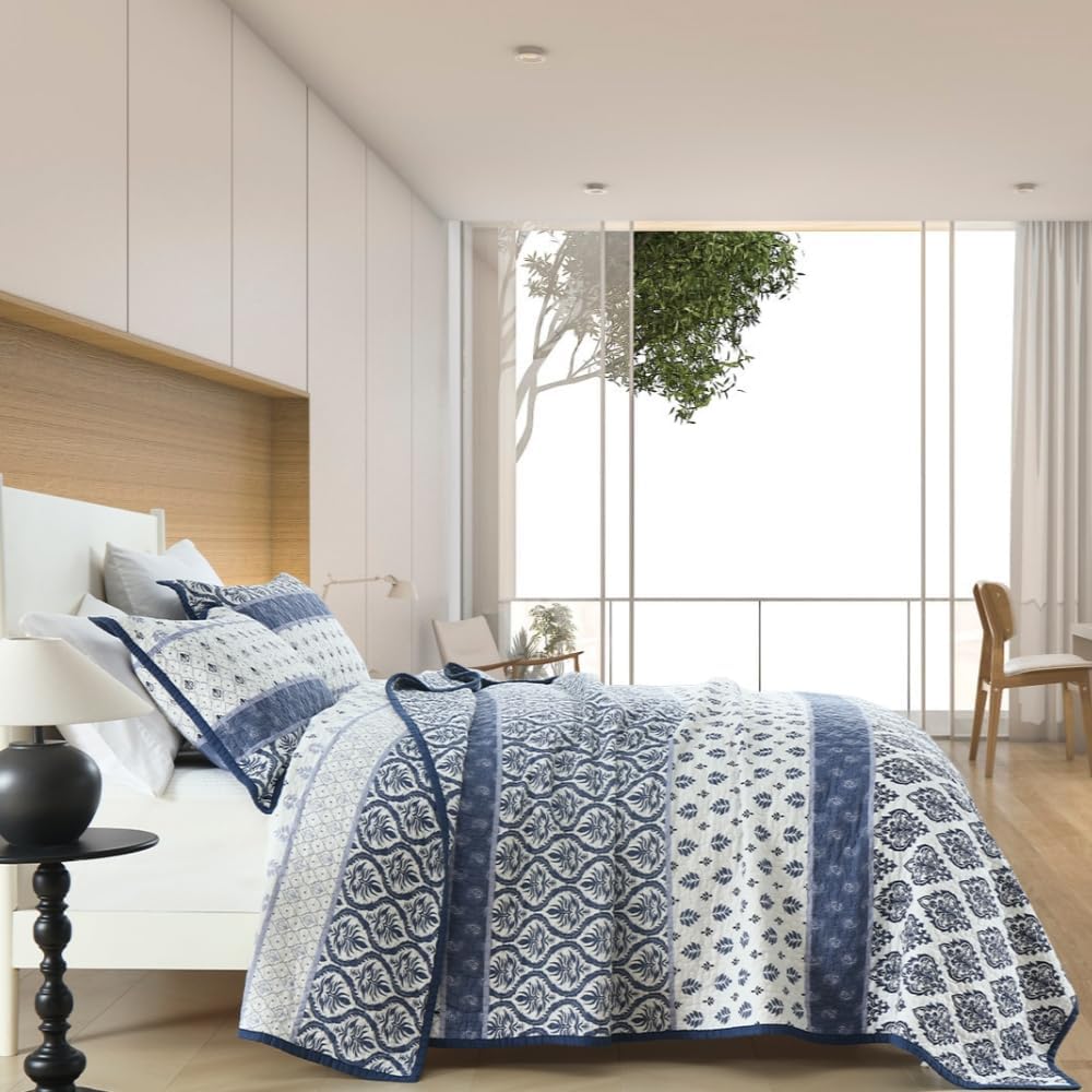 Floral Queen Quilt Set - 3-Piece Cotton Blue White Reversible Quilted Bedspread