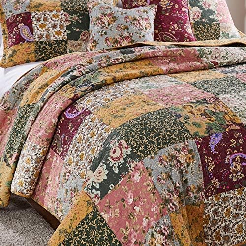 Greenland Home Antique Chic Cotton Patchwork Quilt Set