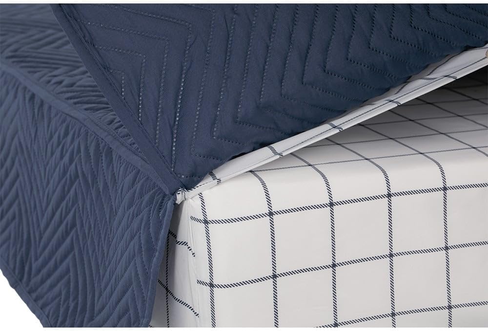 Lippert Components 2022107824 3-in-1 Tucked in Bedcover Set - Short Queen