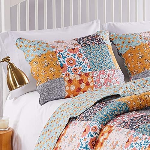 Greenland Home Carlie Modern Floral Reversible Quilt Set 3-Piece