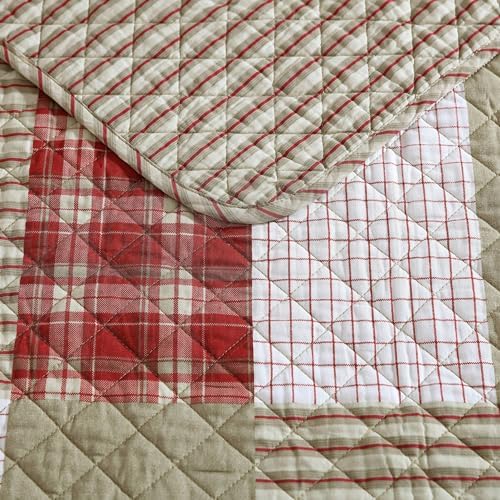 Eddie Bauer Queen Quilt Set in Camano Island Red
