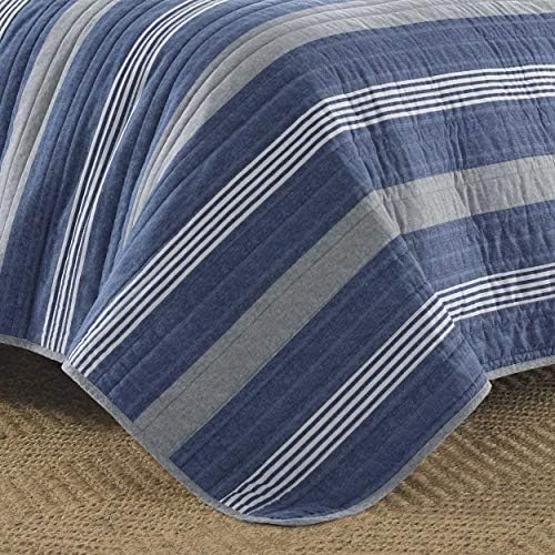 Nautica King Quilt Set with Shams Saltmarsh Blue