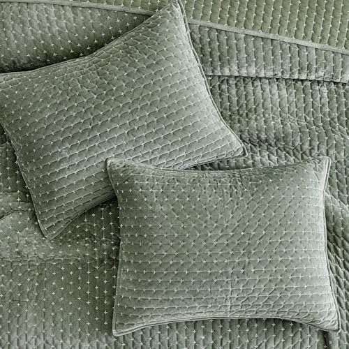 WARMDERN Velvet Quilt Set King Size Green 106 x 96