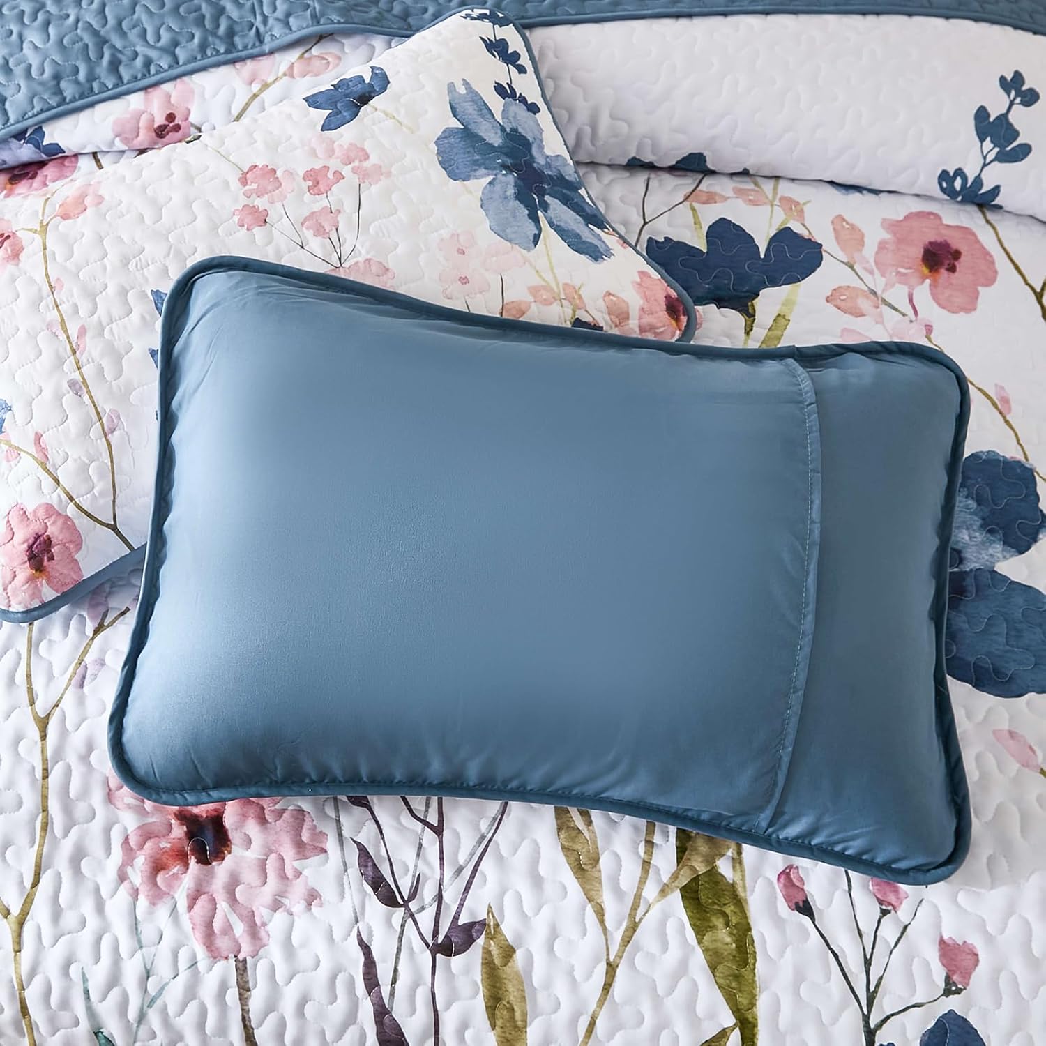 Anibedding Dark Blue Floral Quilt Set King