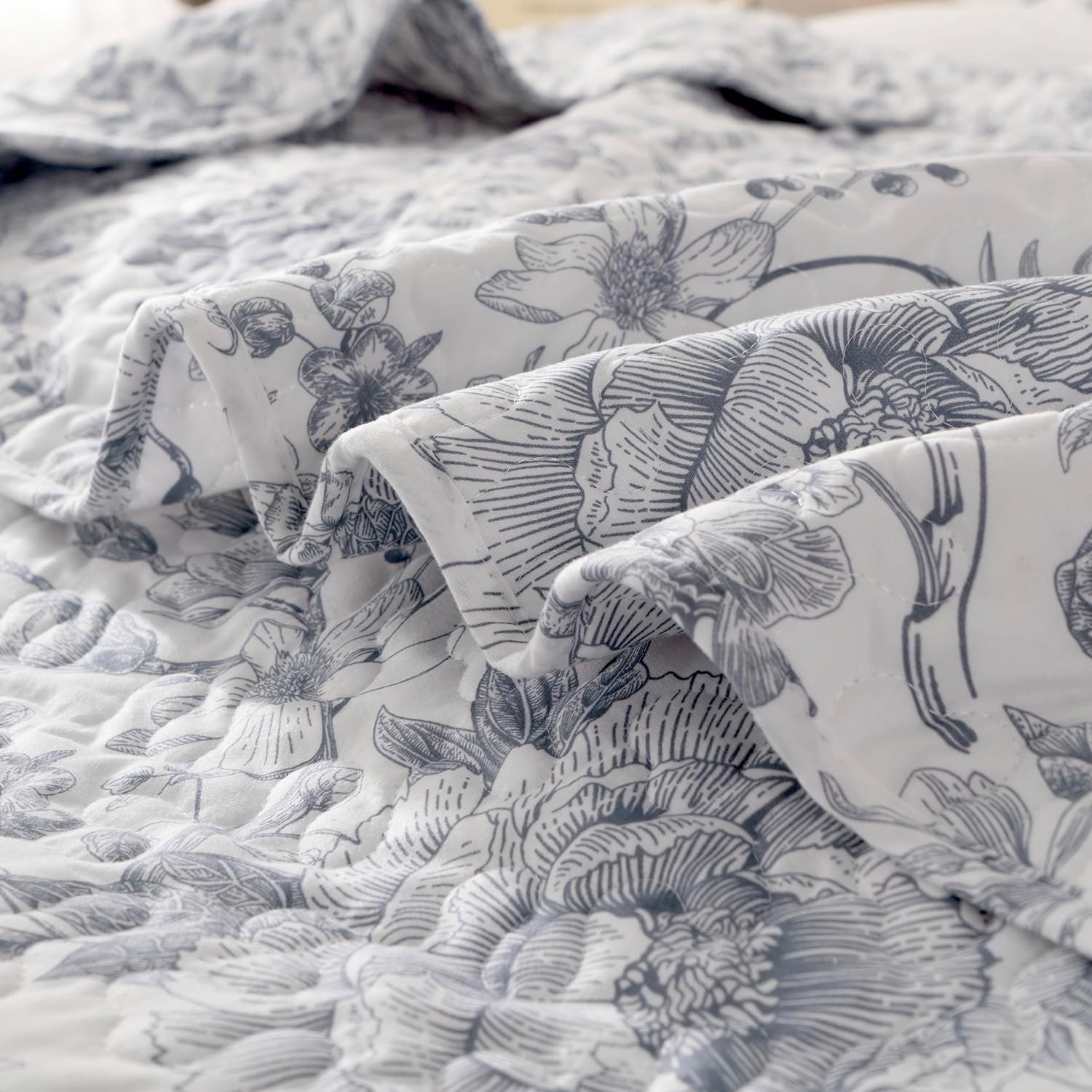 BUPIRD Queen Quilt Set Floral 3 Pieces 1