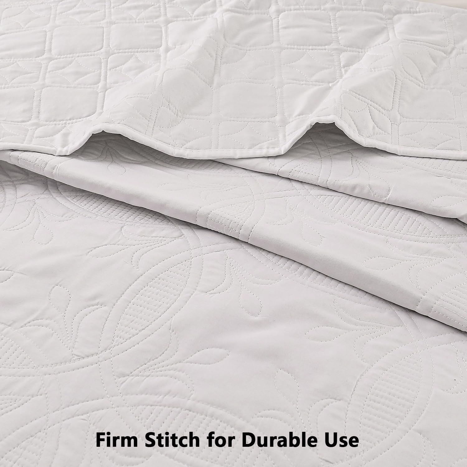 Yogeneg 3Piece Queen Quilt Set with Geometric Coin Pattern