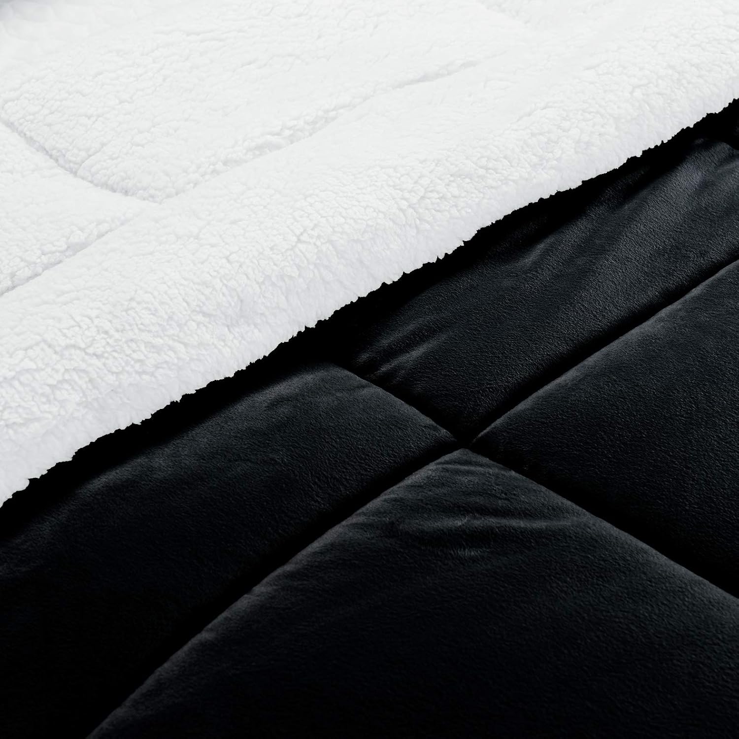 Elegant Comfort Reversible Sherpa Comforter Set KingCalifornia King Black