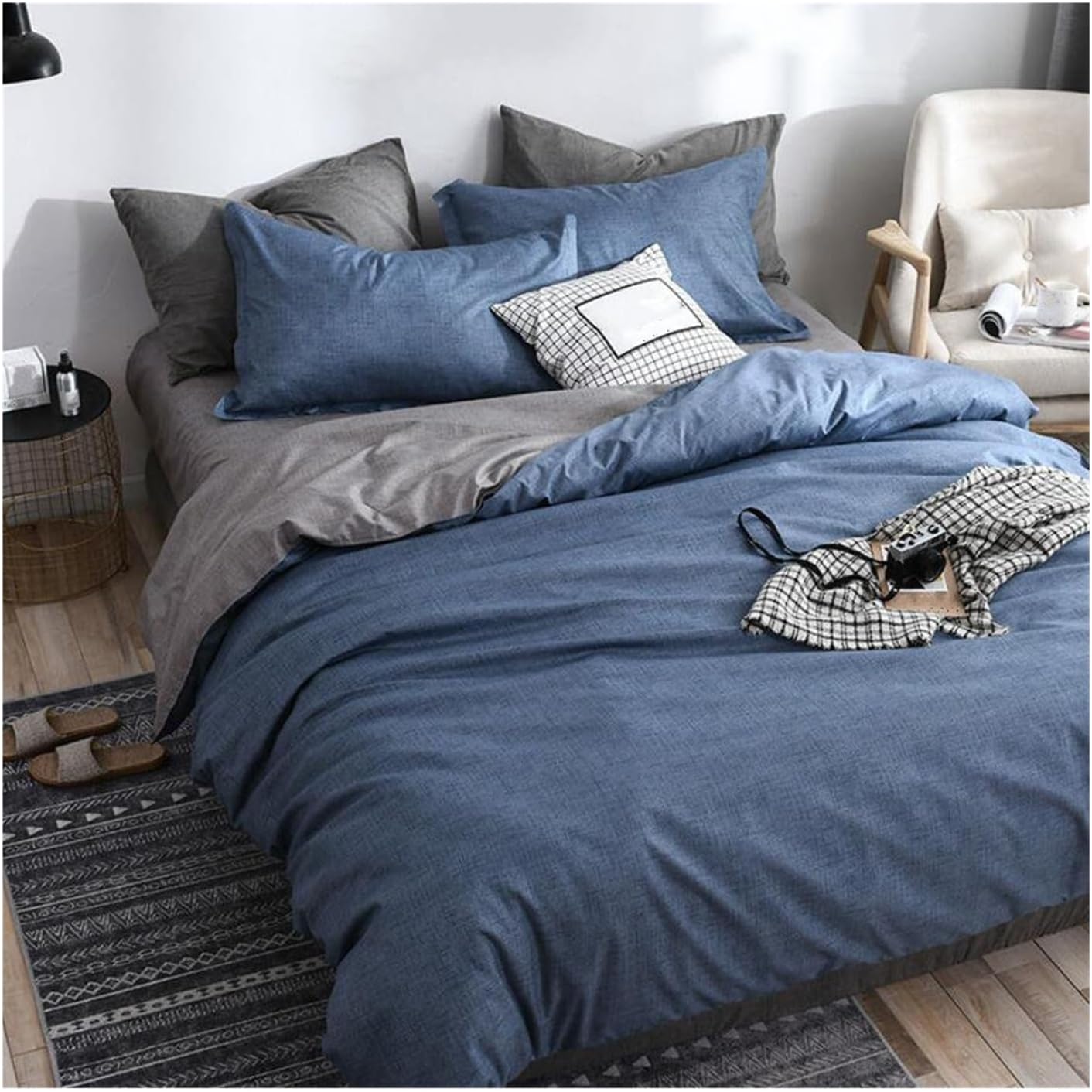 Luxury Bedroom Dormitory Set with Soft Sheets and Quilt Cover