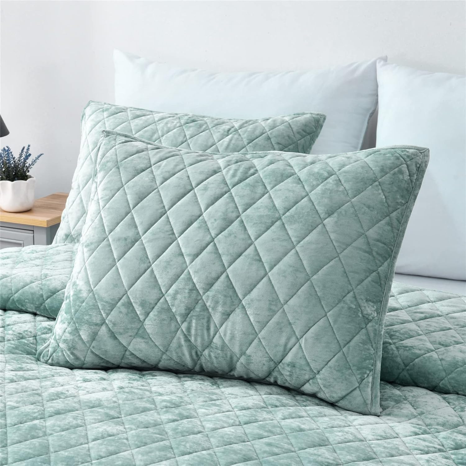 Fredsure Distressed Velvet Quilt Set - Sage Green King 3 Piece