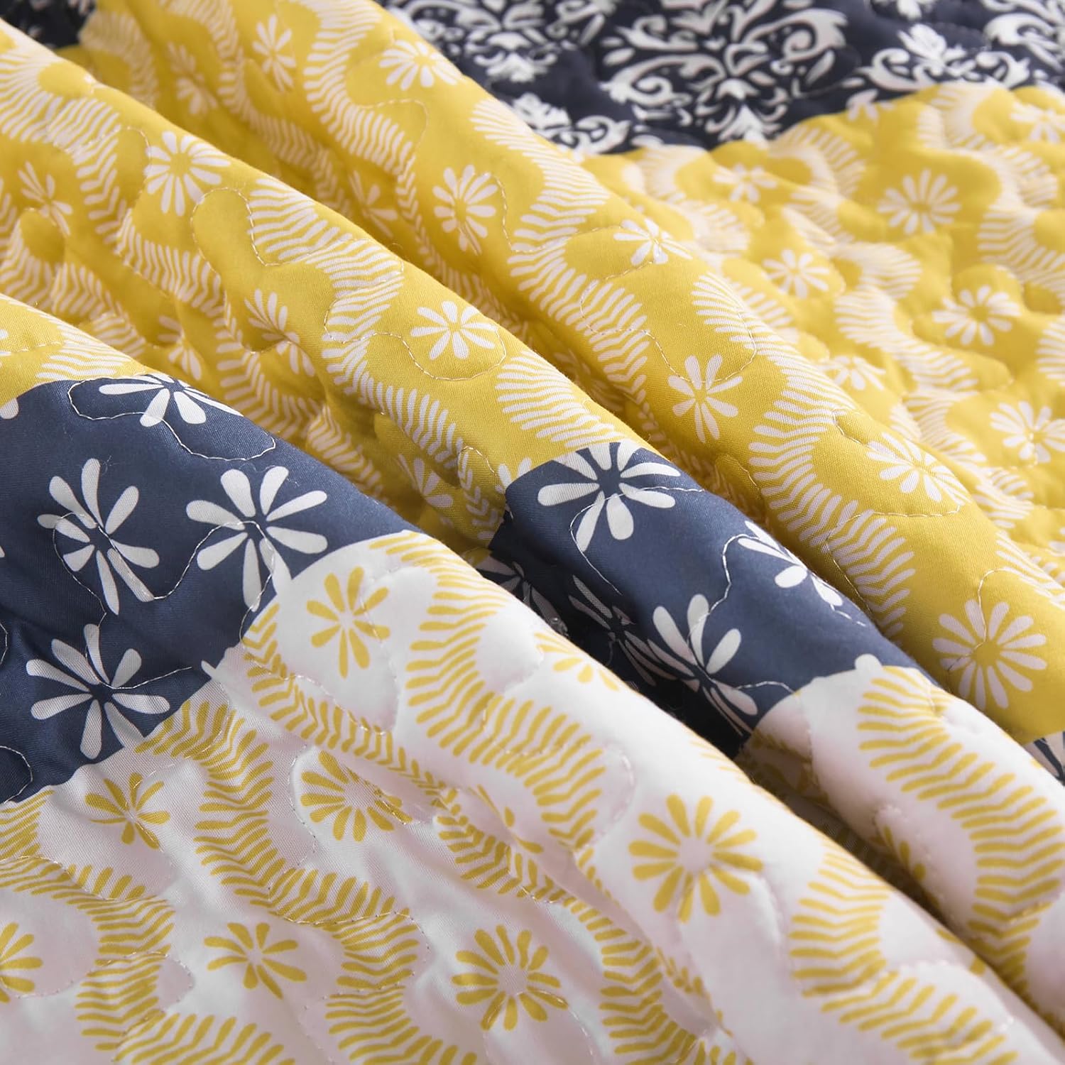 Cottolester Boho King Size Quilt Set with 3 Pieces