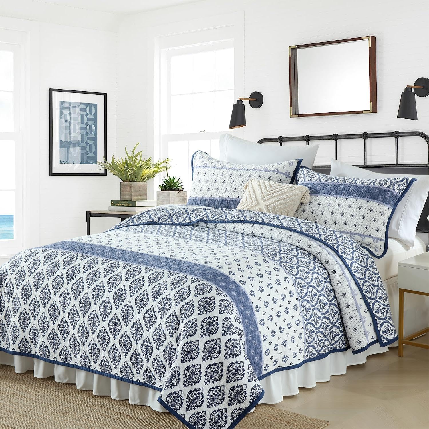 Floral Queen Quilt Set - 3-Piece Cotton Blue White Reversible Quilted Bedspread