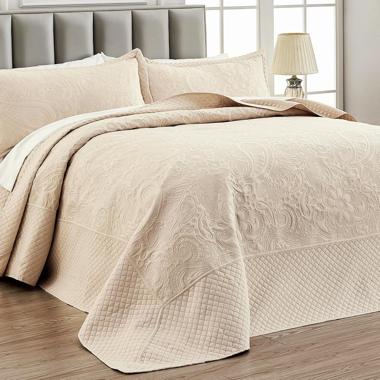 Qucover Oversized Cal King Quilt Set with Shams