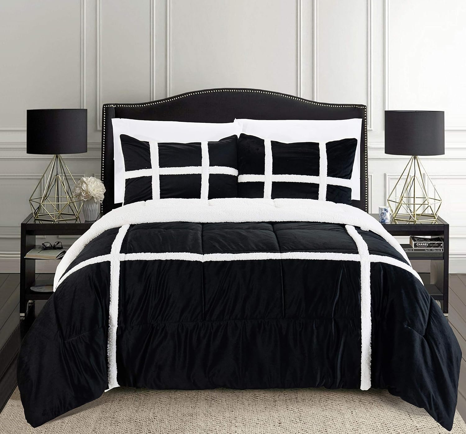 Elegant Comfort Reversible Sherpa Comforter Set KingCalifornia King Black