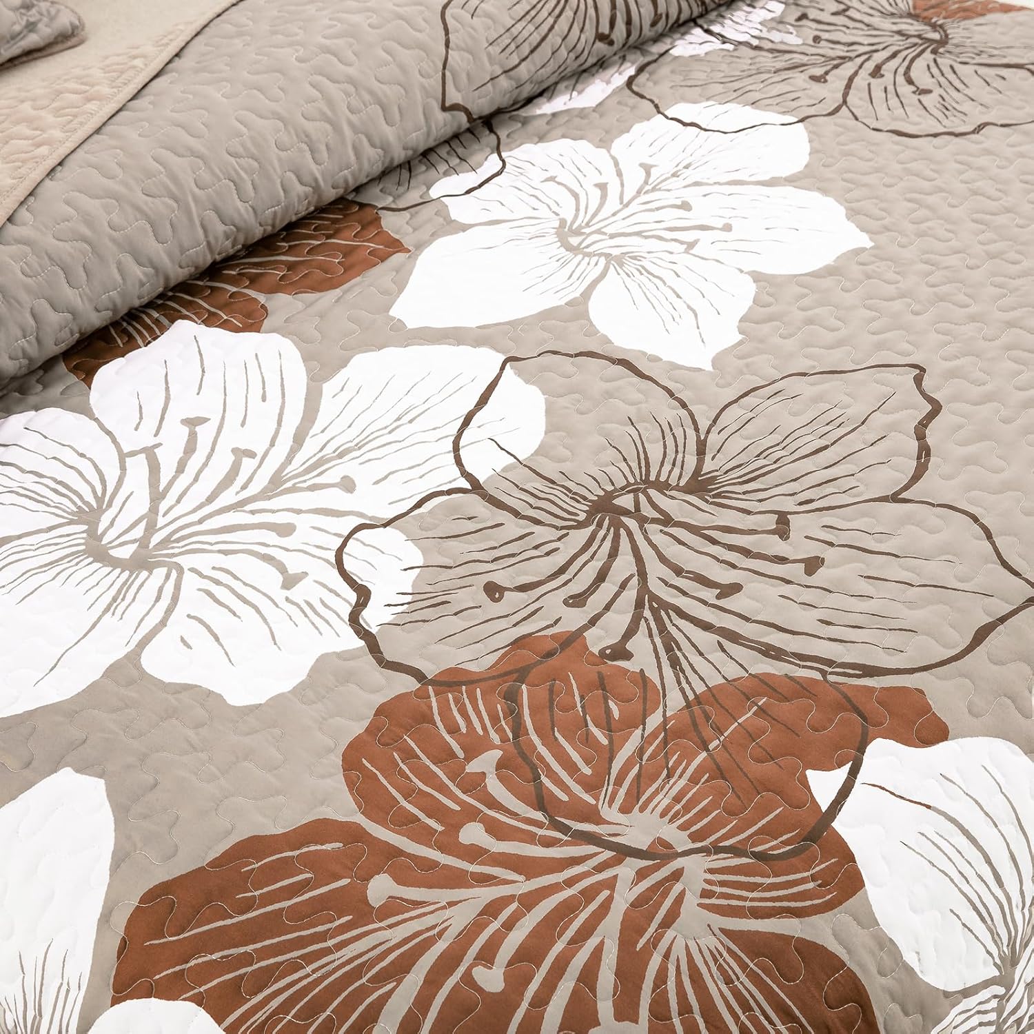 DJY 3 Piece King Taupe Floral Quilt Set