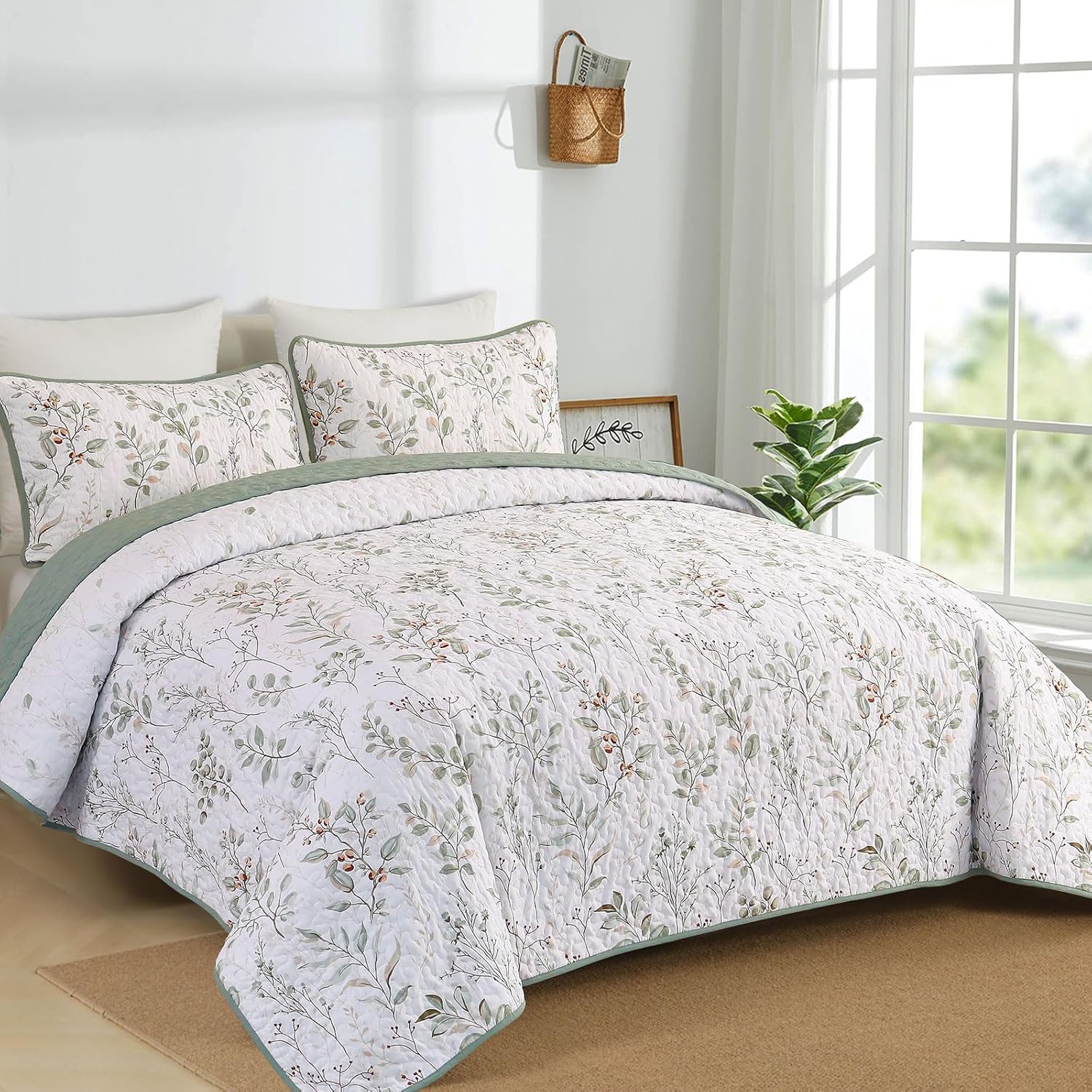 Anibedding Queen Size Quilt Set with Green Floral Pattern