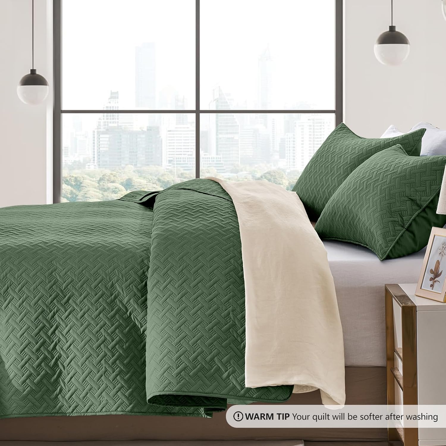 FLYMME Queen Quilt Olive Green Set with Shams