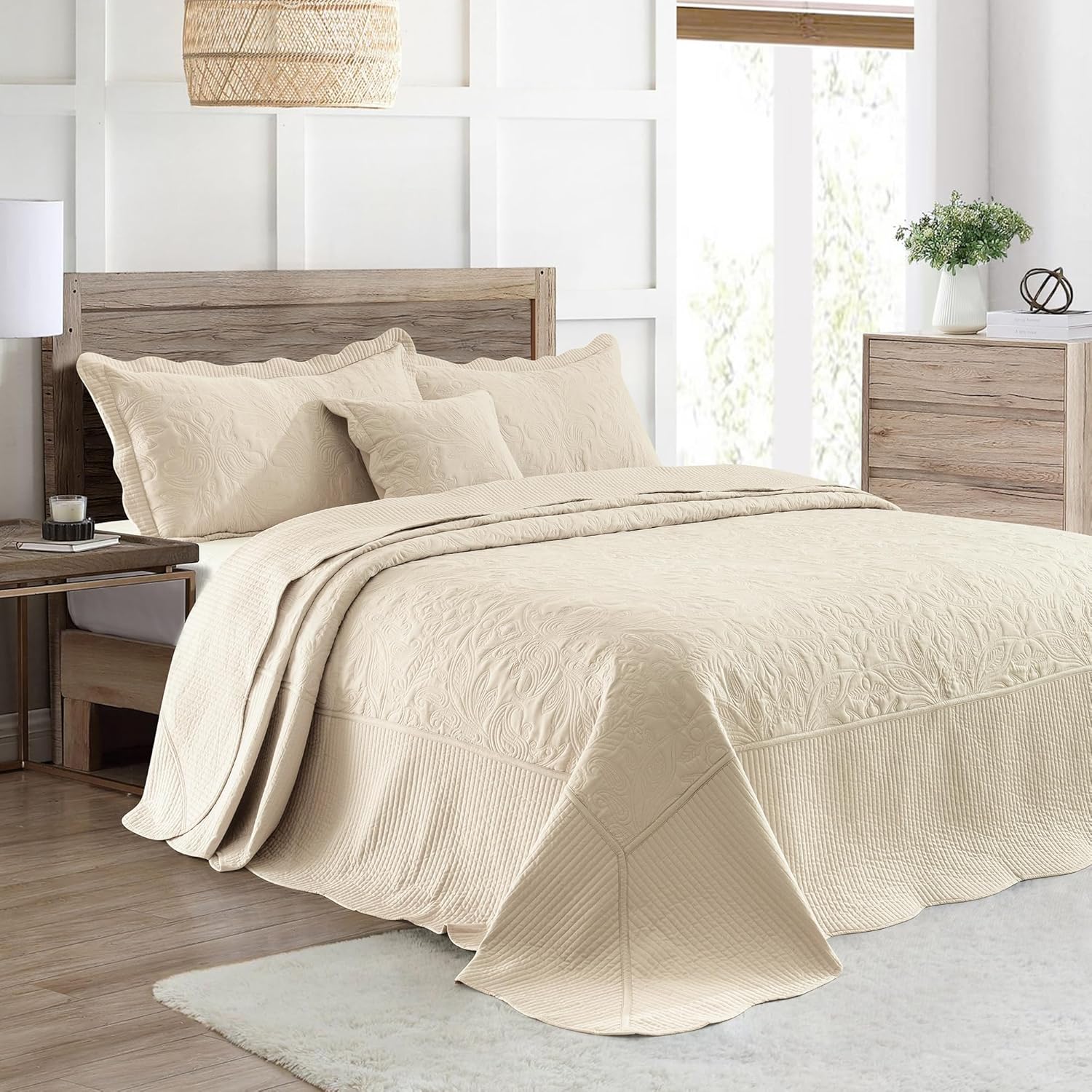 HoneiLife Oversized King Quilt Set - 120x120 Cal King 4-Piece Khaki