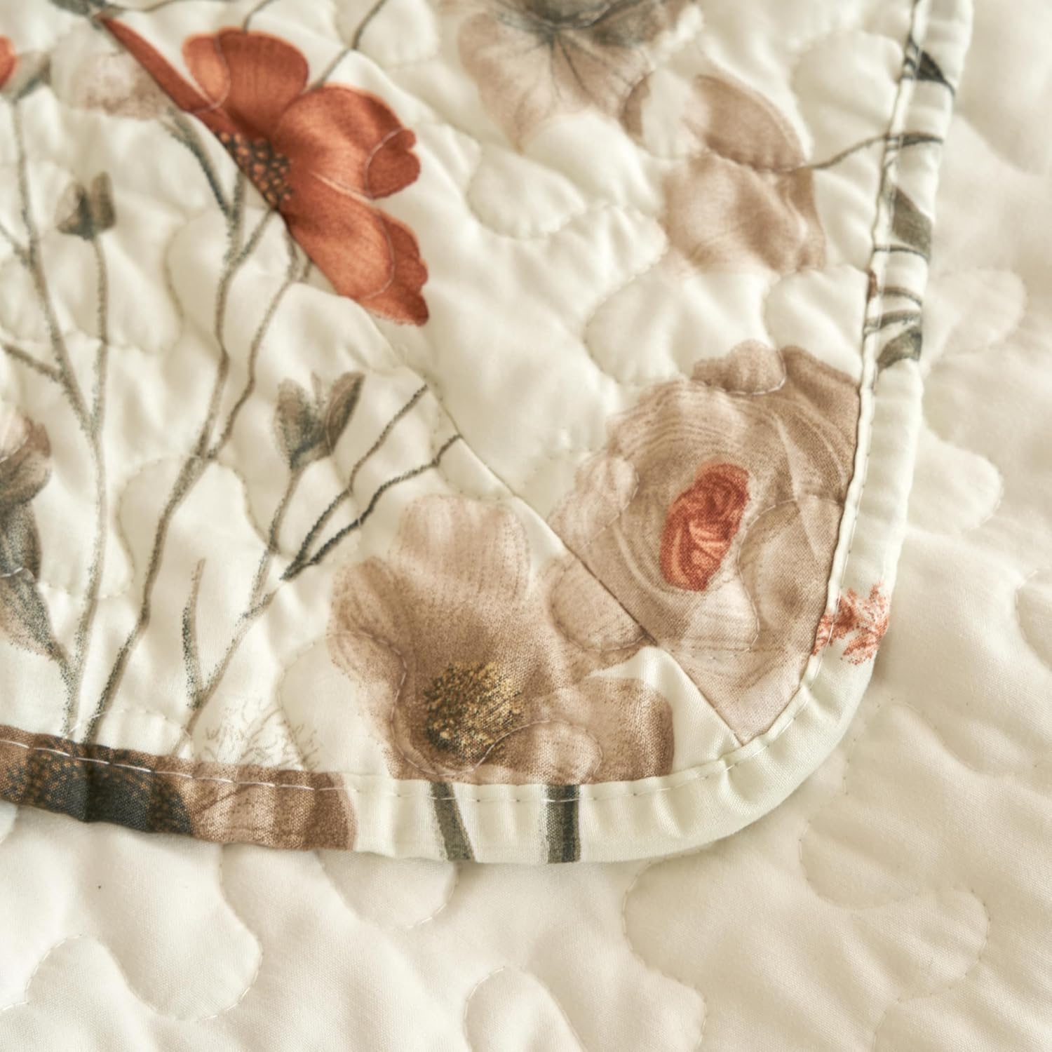 DaDalogy Enchanted Meadow Quilt Set - California King 1