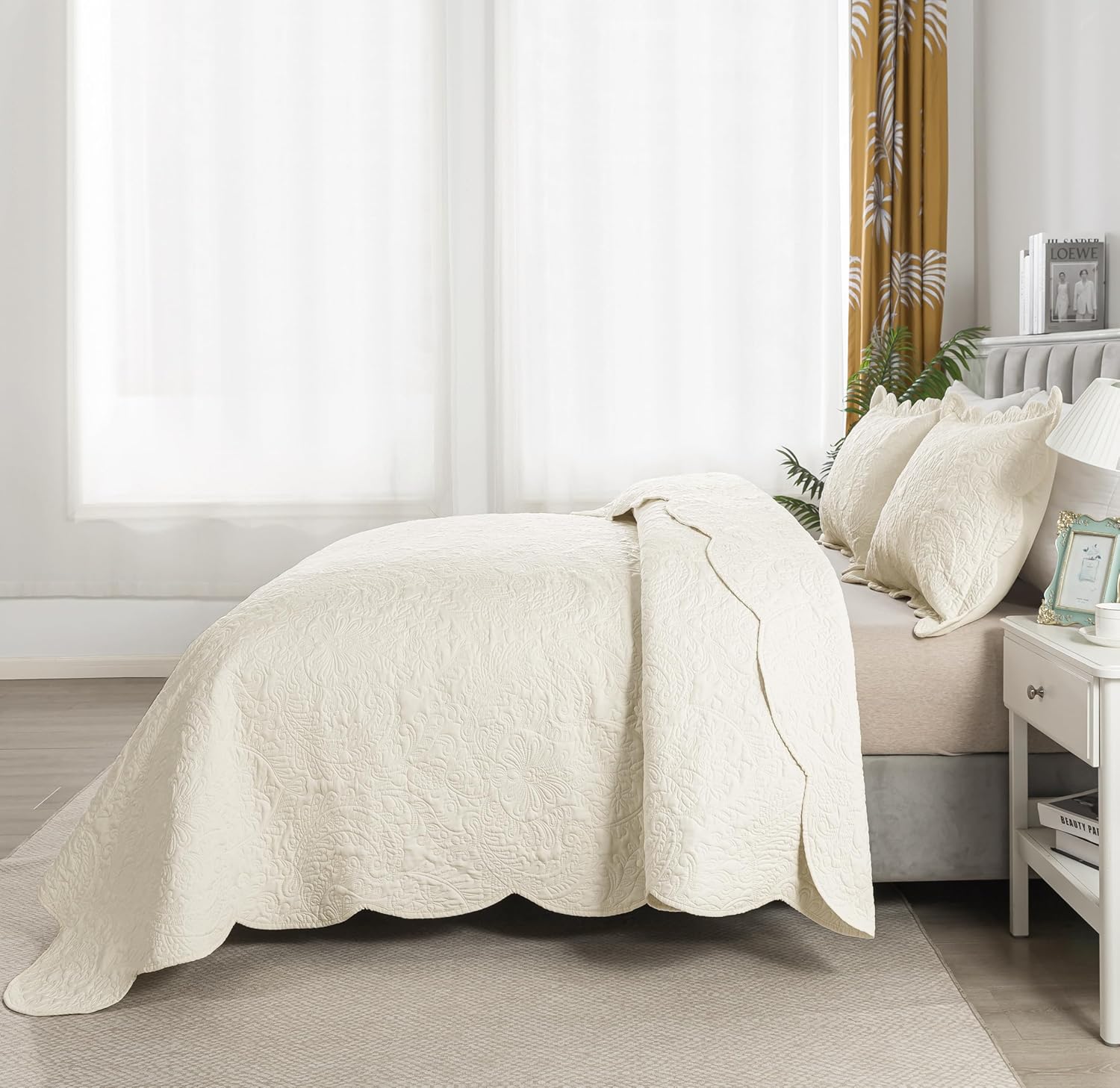 HoneiLife King Quilt Set - 3-Piece Microfiber Bedding Retro Pattern All Season Use