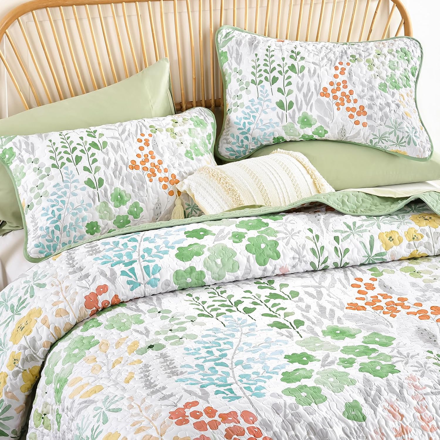 Sage Green Floral Quilt Set Queen 3 Pieces 1