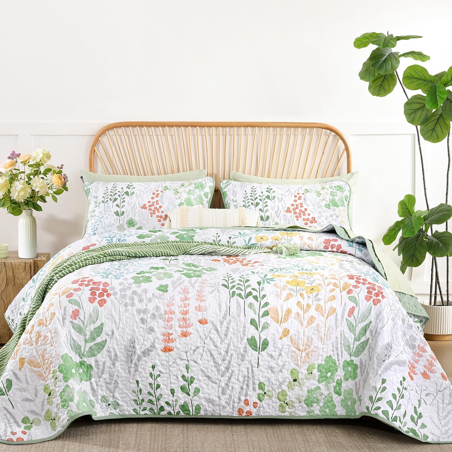 Sage Green Floral Quilt Set Queen 3 Pieces 1