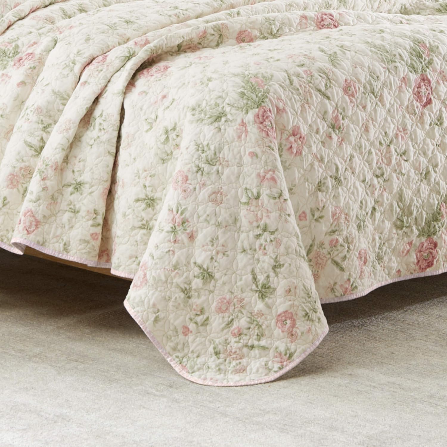 Laura Ashley Queen Quilt Set - Reversible Cotton Bedding with Shams