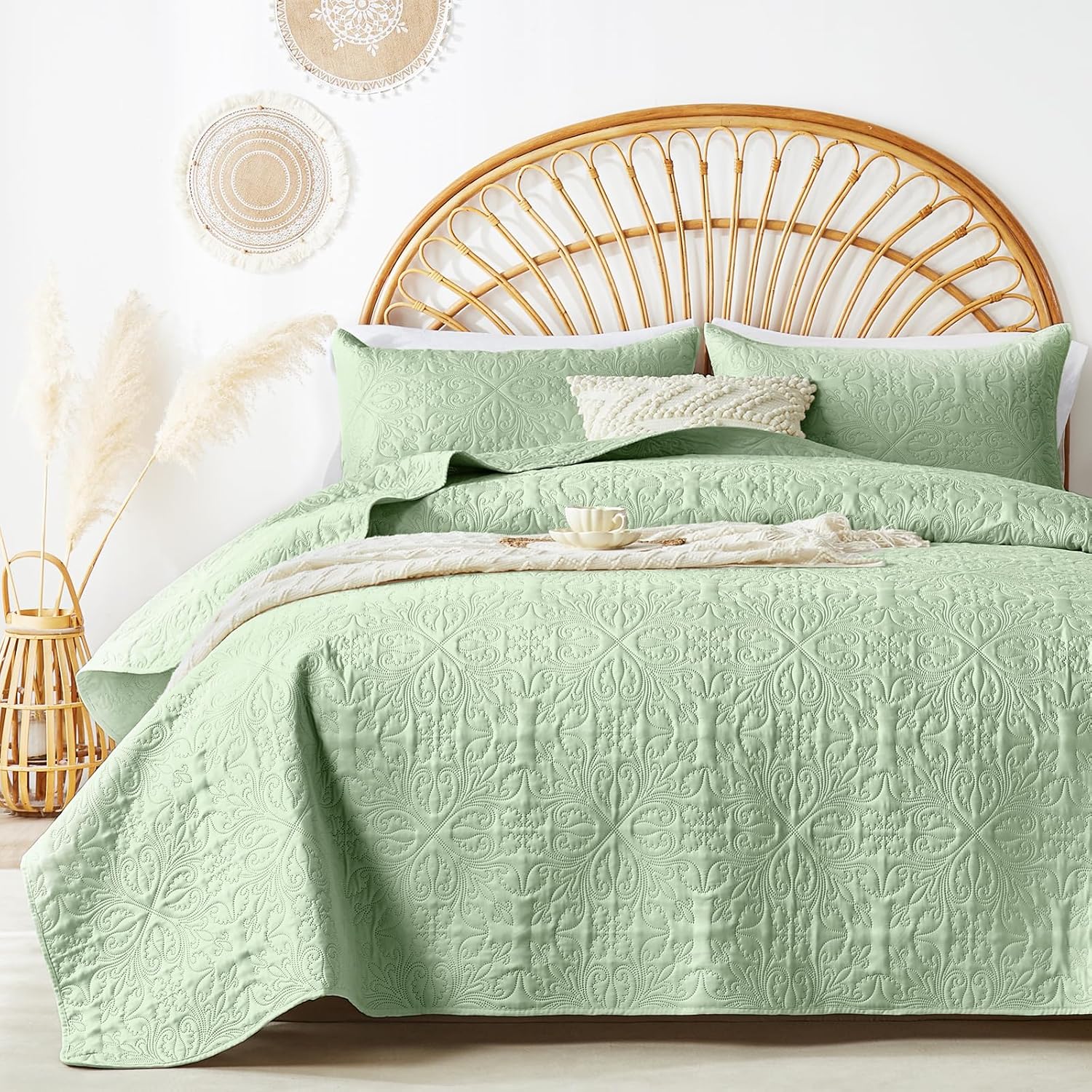 Akkialla Twin Quilt Bedding Set Light Green
