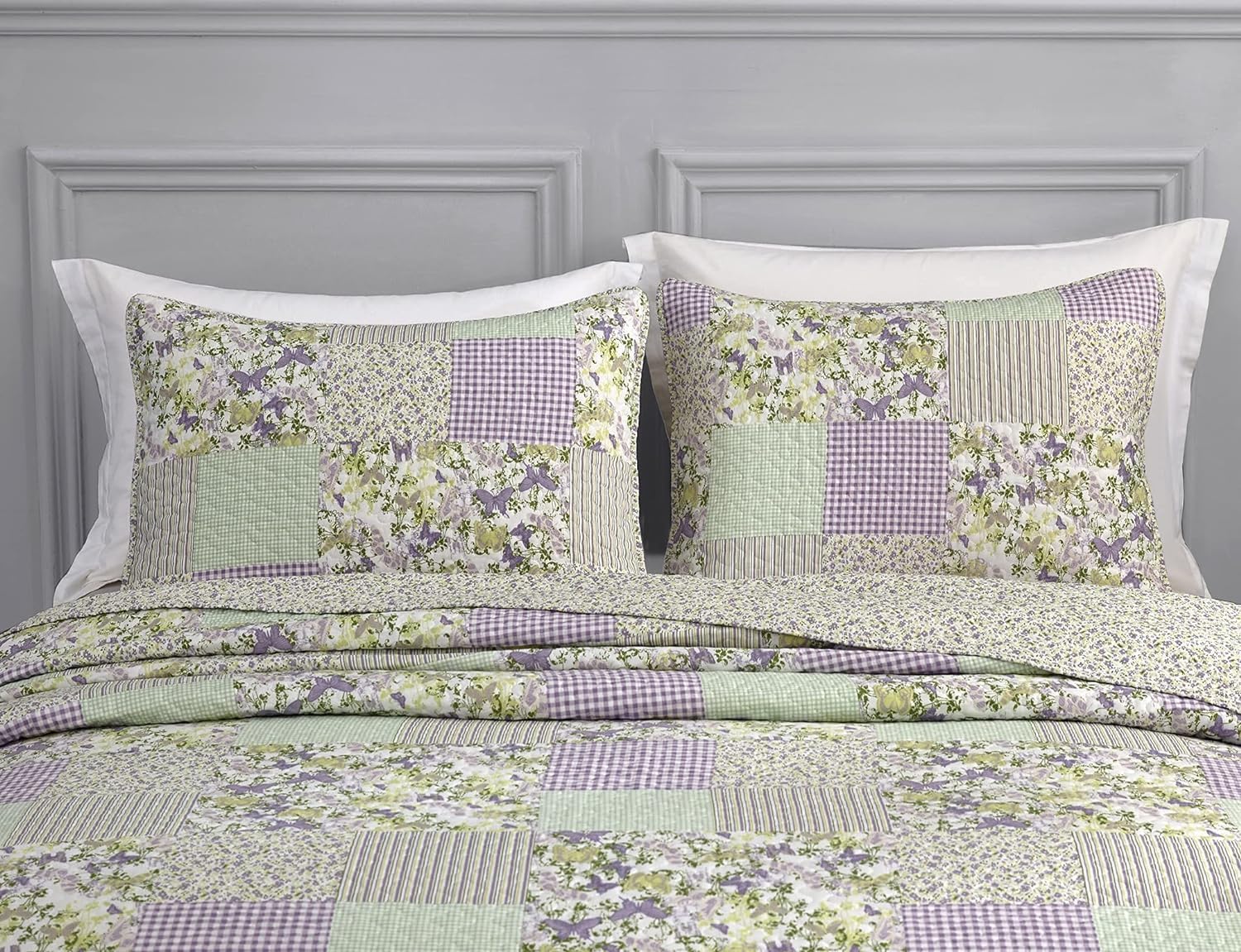 Chezmoi Daisy 3-Piece Quilt Set - Purple Butterfly Botanical Print