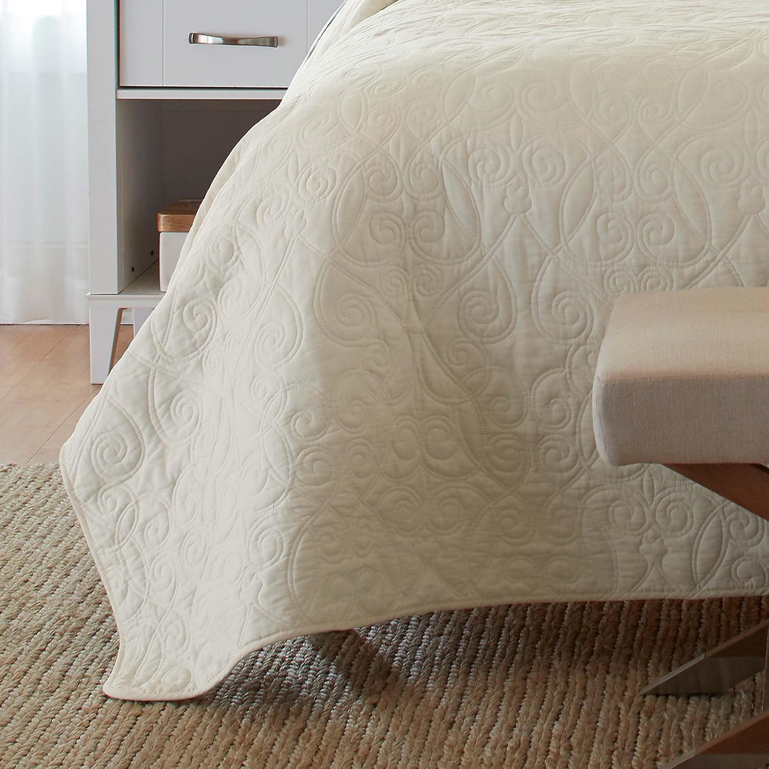 Laura Ashley Felicity Quilt Set King Ivory