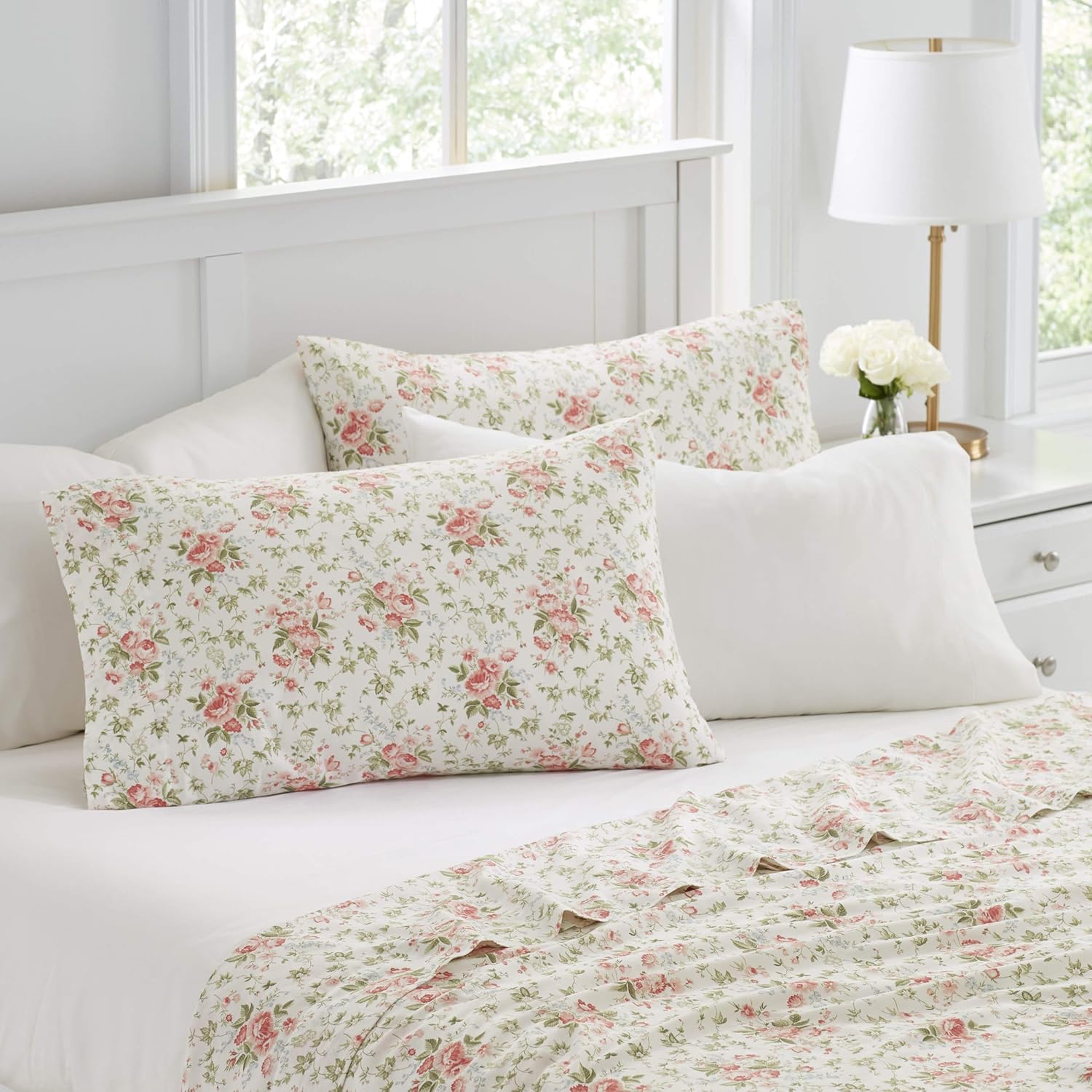 Laura Ashley King Quilt Set Reversible Cotton Bedding with Matching Shams