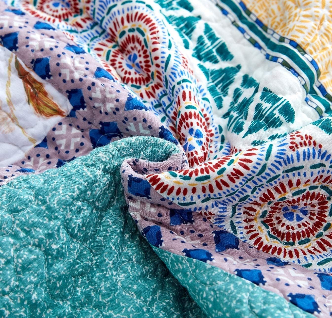 Tache California King Quilt Set with Patchwork Design