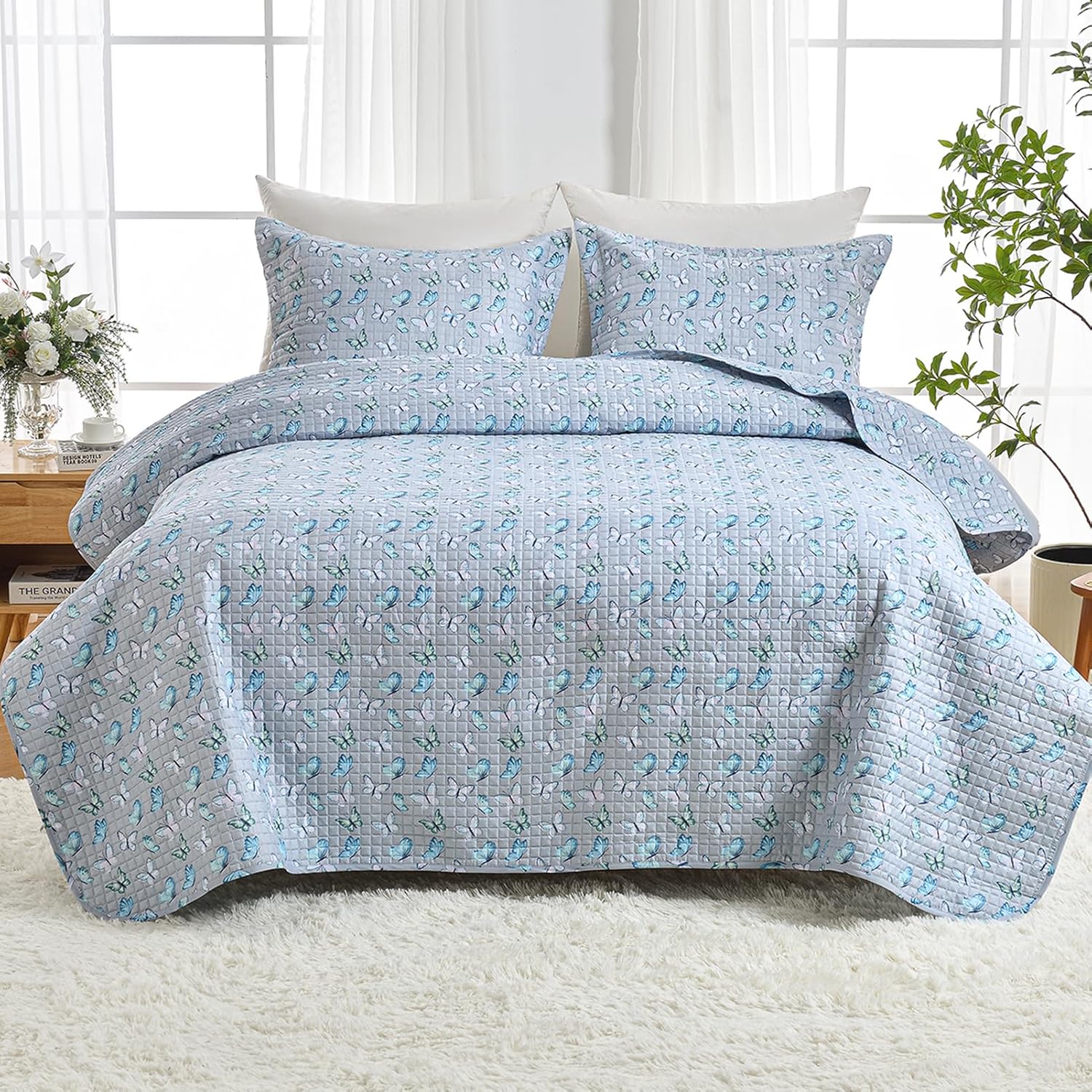 HollyHOME 3-Piece King Quilt Set with Butterfly Design
