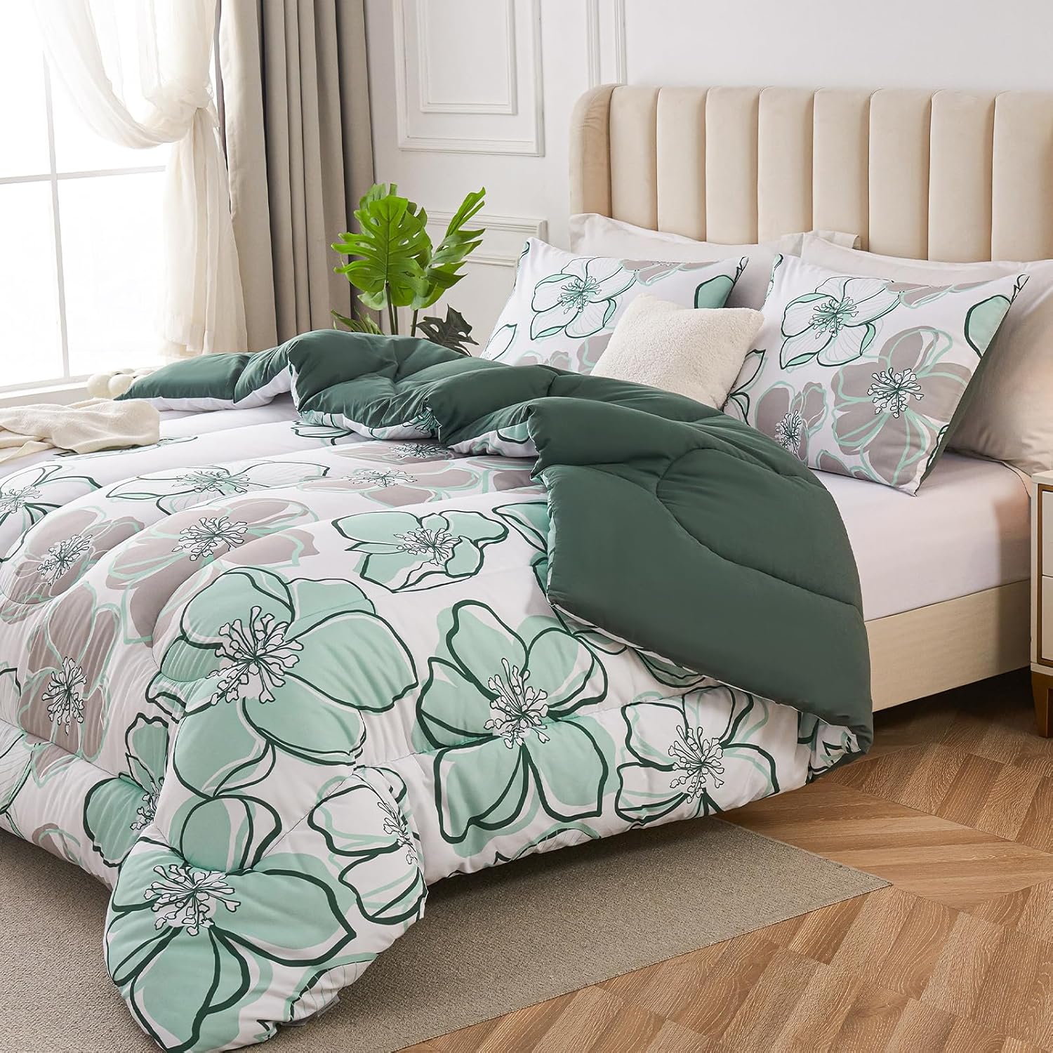 3 Piece King Size Comforter Set with Leaf Print